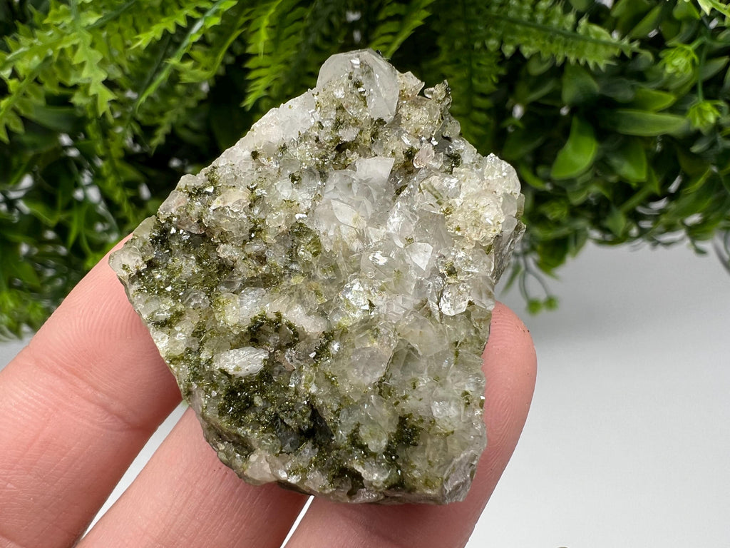 Stunning,Epidote with Quartz from Hakkari Turkey,Rainbow EPIDOTE,Mineral,Collection,Collection’s,GIFT,Epidote Crystal,Epidote from Turkey