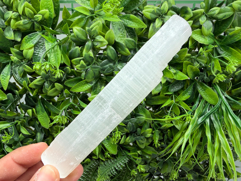 Large Raw Selenite Wand: Crystal Healing & Charging (15cm)