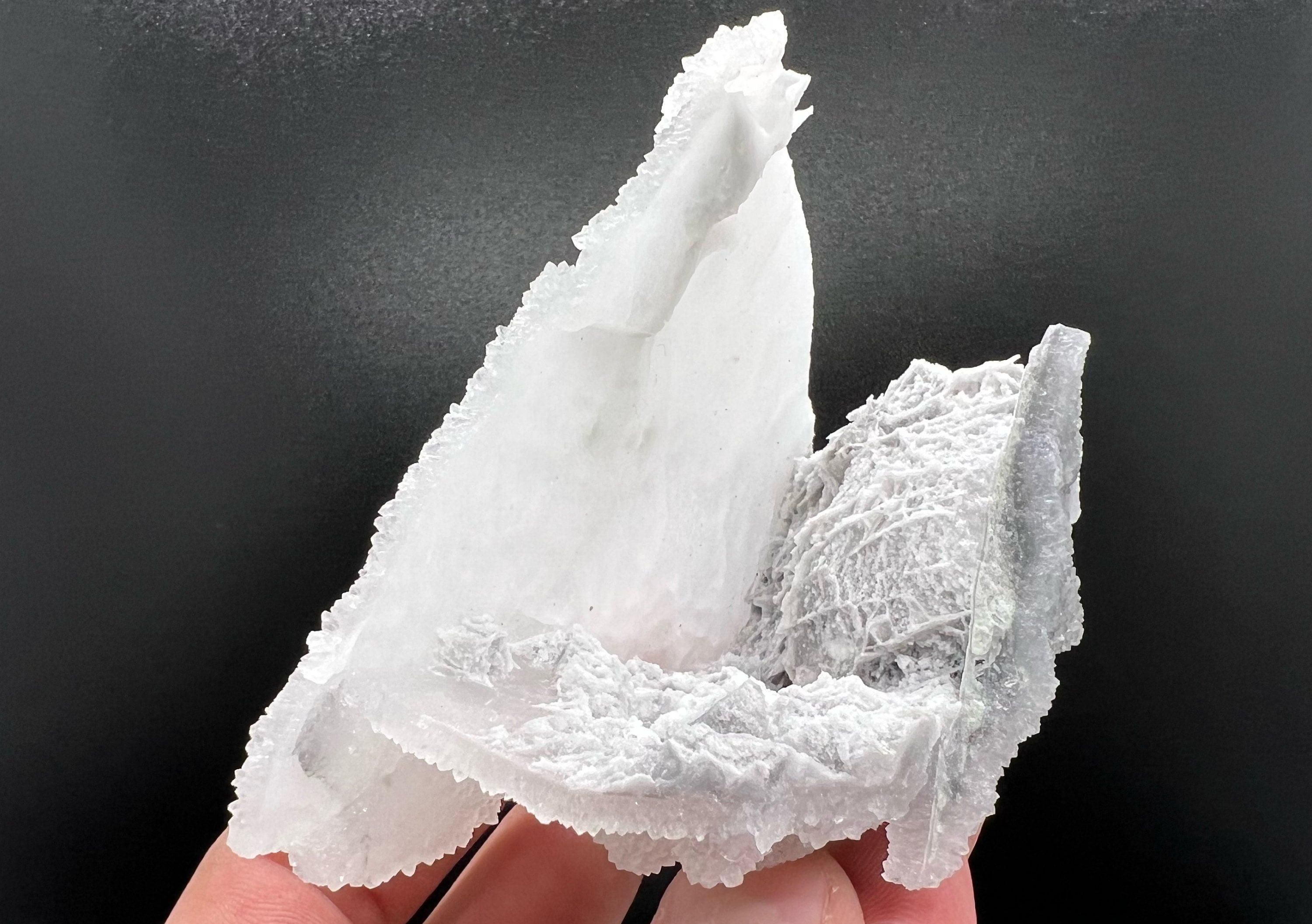 Quartz Chalcedony with Chlorite Inclusions: Deep Blue Mineral Stone