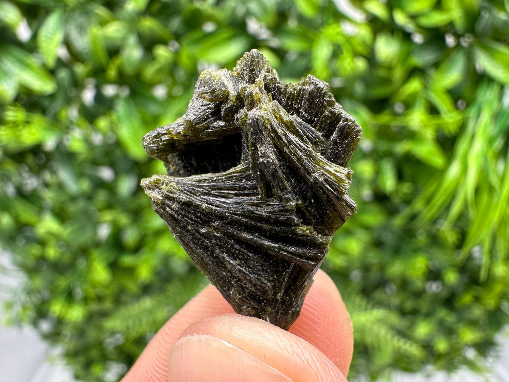 Rare Green Epidote whit Barite From Morocco,Epidote,Mini Collections Epidote,rare mineral Specimen,green epidote,Barite,crystal,Morocco min