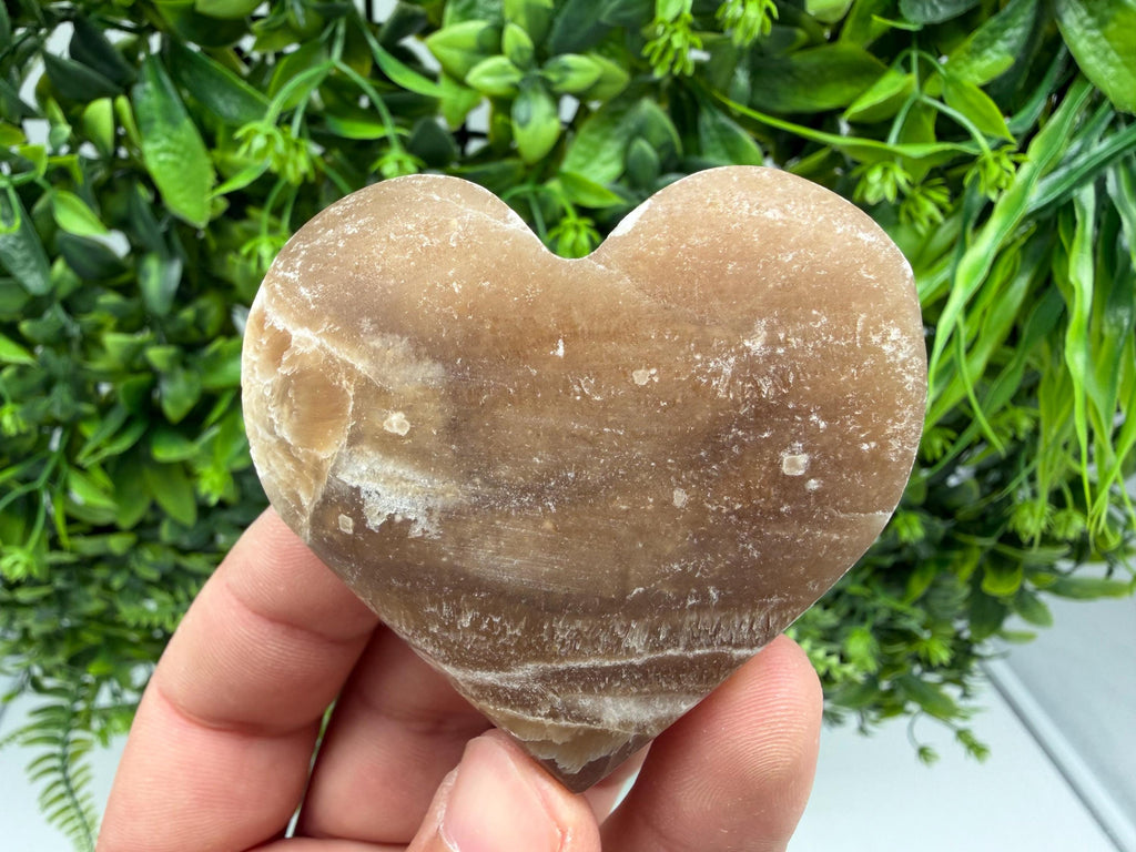 Natural Aragonite Heart Crystal – Grounding Meditation Stone, Spiritual Decor