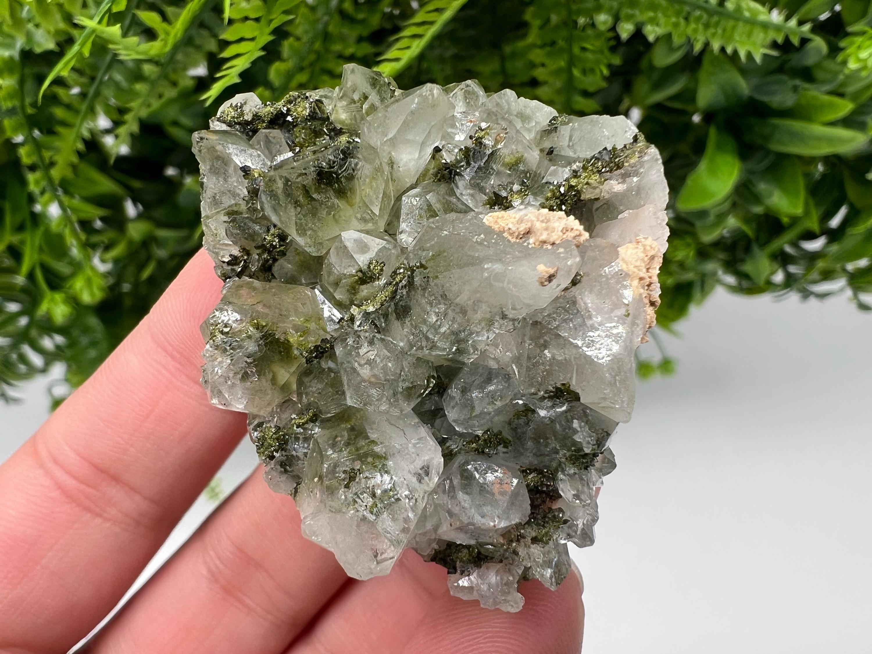 Stunning,Epidote with Quartz from Hakkari Turkey,Rainbow EPIDOTE,Mineral,Collection,Collection’s,GIFT,Epidote Crystal,Epidote from Turkey
