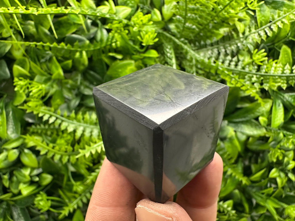 3cm Shungite Cube: Polished EMF Protection Crystal