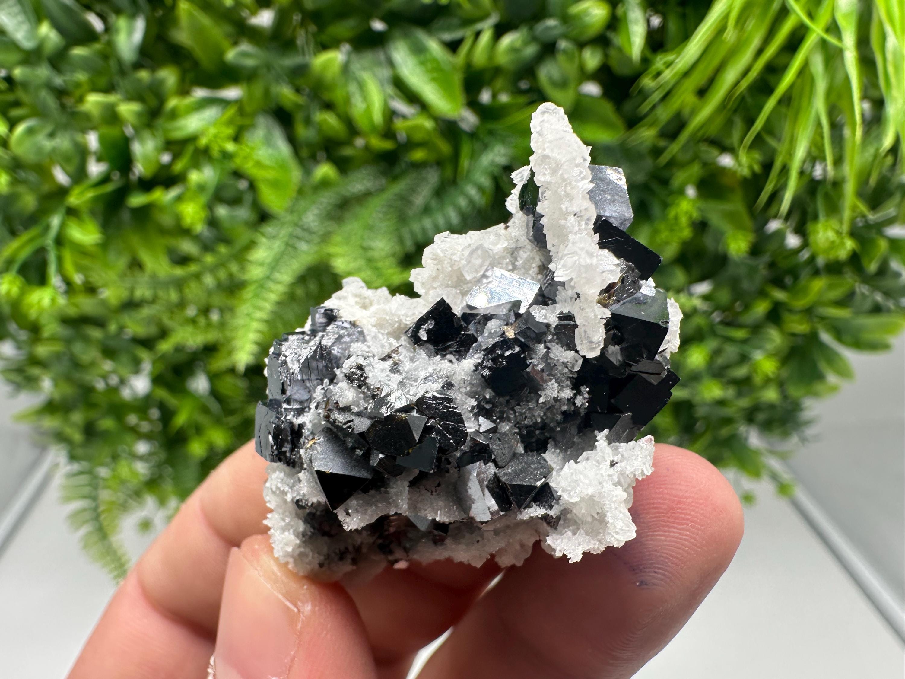 Stunning Quartz whit Sphalerite,Hematite,Iron oxide from 9th September mine,natural,collectible mineral specimen,home decor stone,gift,cryst