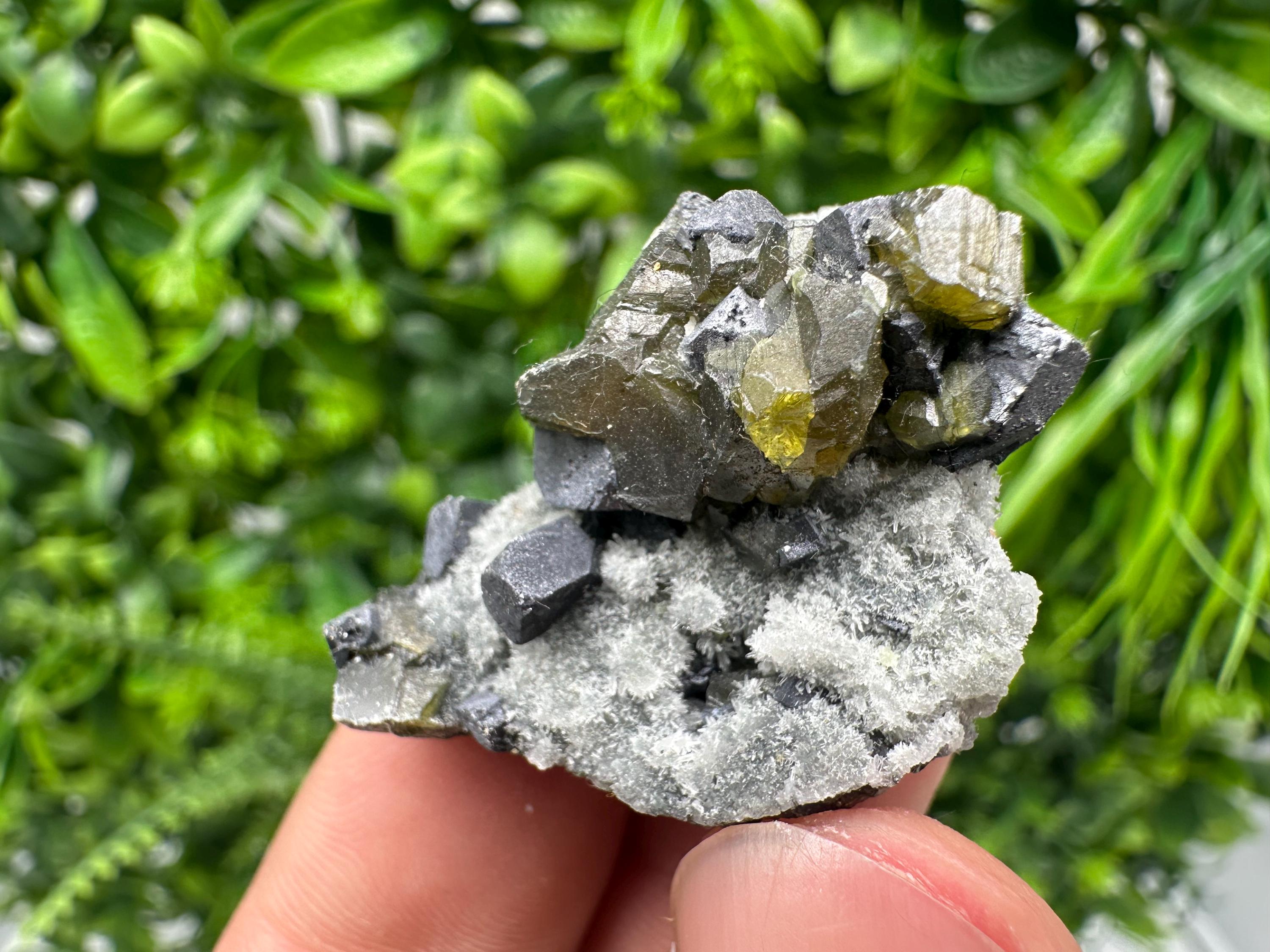 Transparent Sphalerite Gem: Rare Cleiophane Crystal, Bulgaria