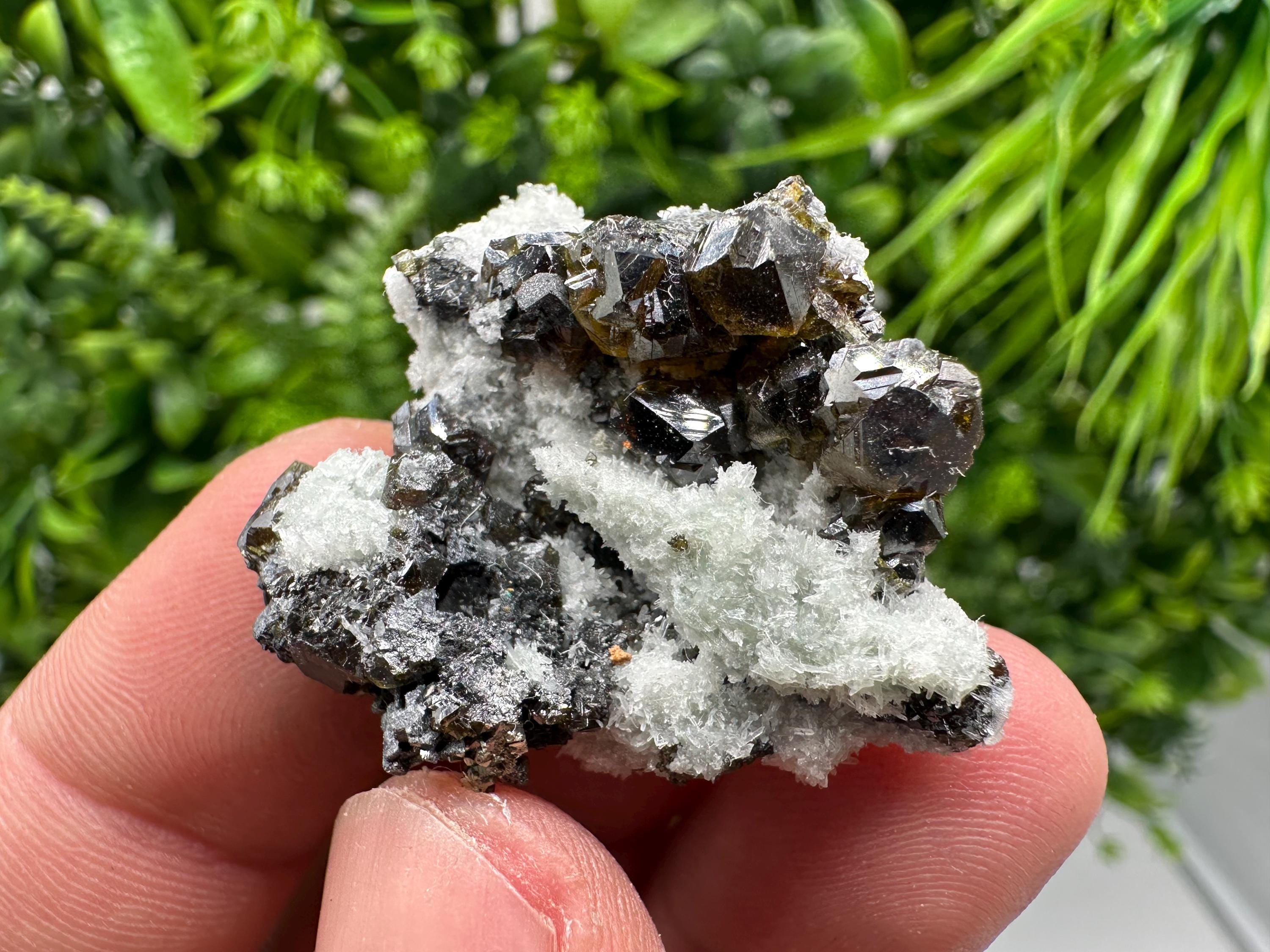 Stunning Sphalerite GEM Cleiopfane rare transparent green Colour natural minerals souvenir crystal gift collection stone 9th September mine