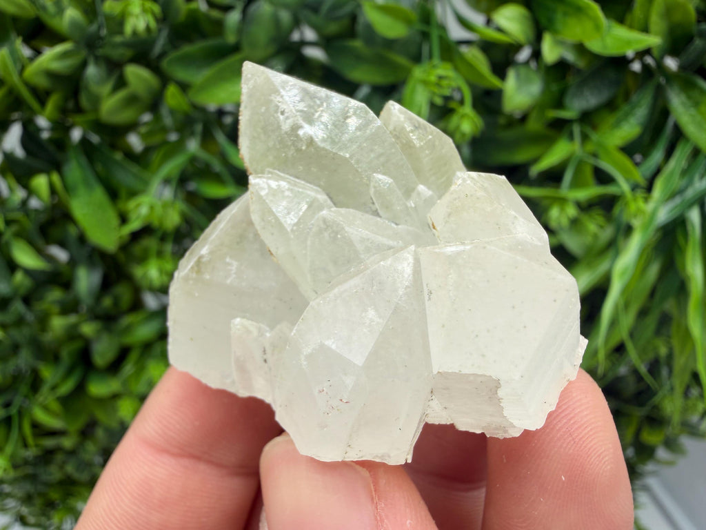 Wonderful Transparent Quartz whit Chlorite ,From 9th September mine,Madan,Bulgaria,Quartz,Quartz crystal,mineral specimen,collection quartz