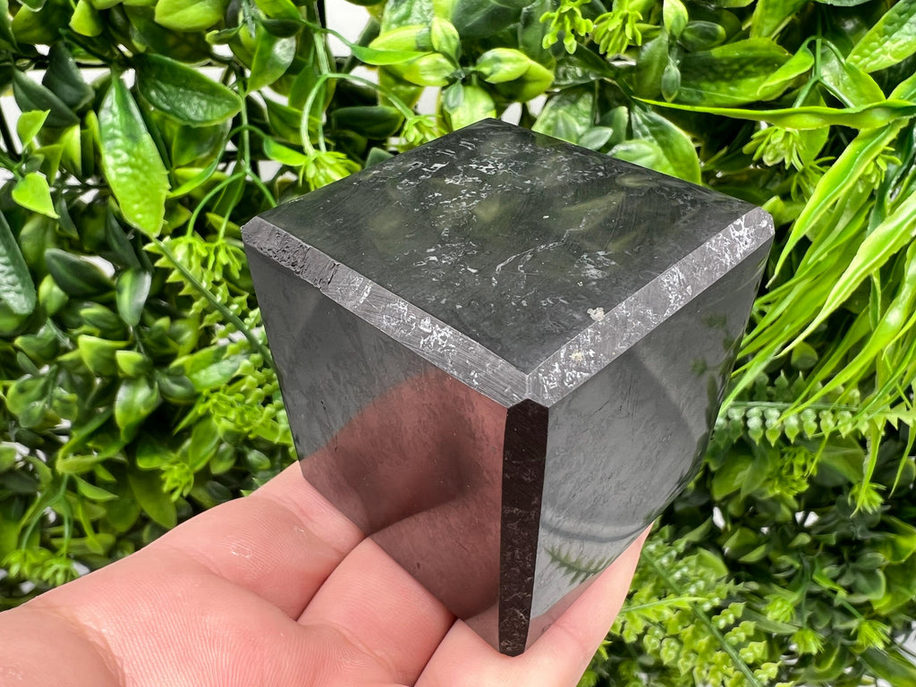 Shungite Crystal Cube (5cm): EMF & 5G Protection, Healing Stone