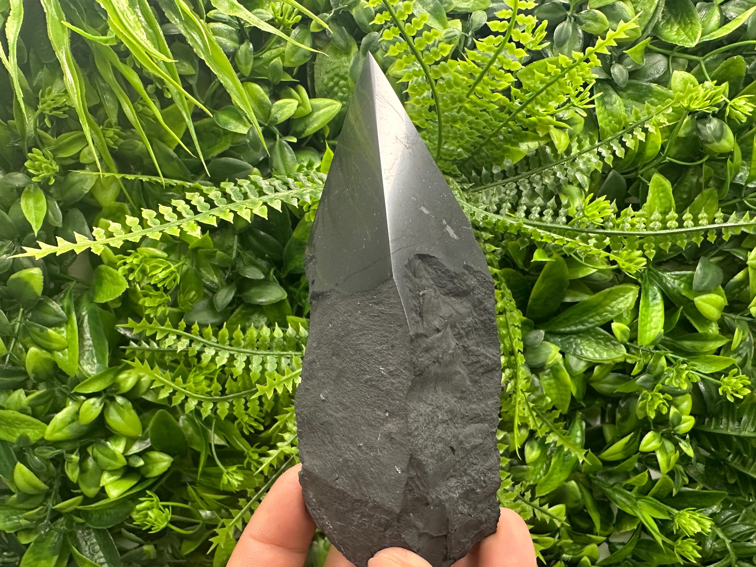 12cm Polished Shungite Crystal: EMF Protection Stone