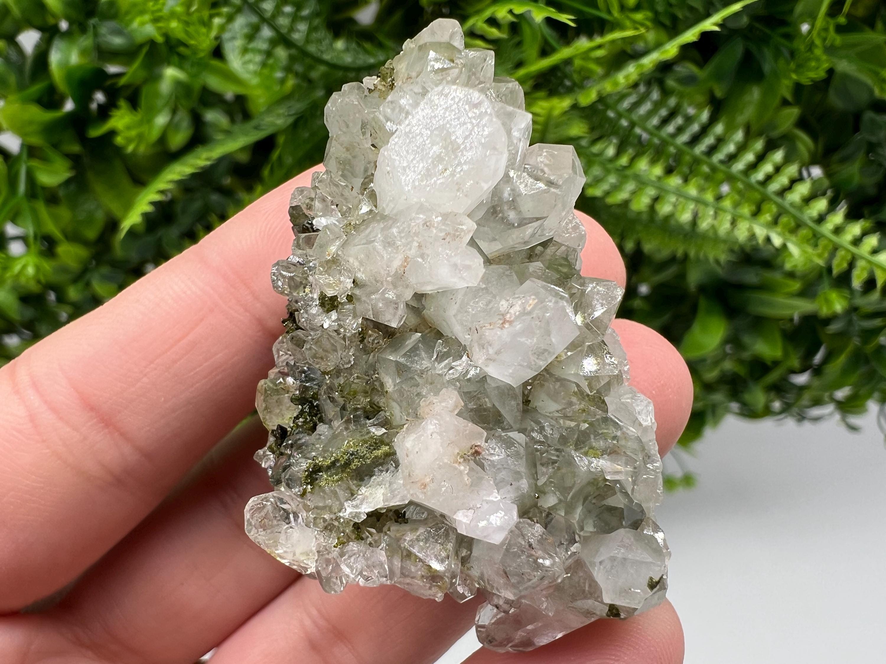 Stunning,Epidote with Quartz from Hakkari Turkey,Rainbow EPIDOTE,Mineral,Collection,Collection’s,GIFT,Epidote Crystal,Epidote from Turkey
