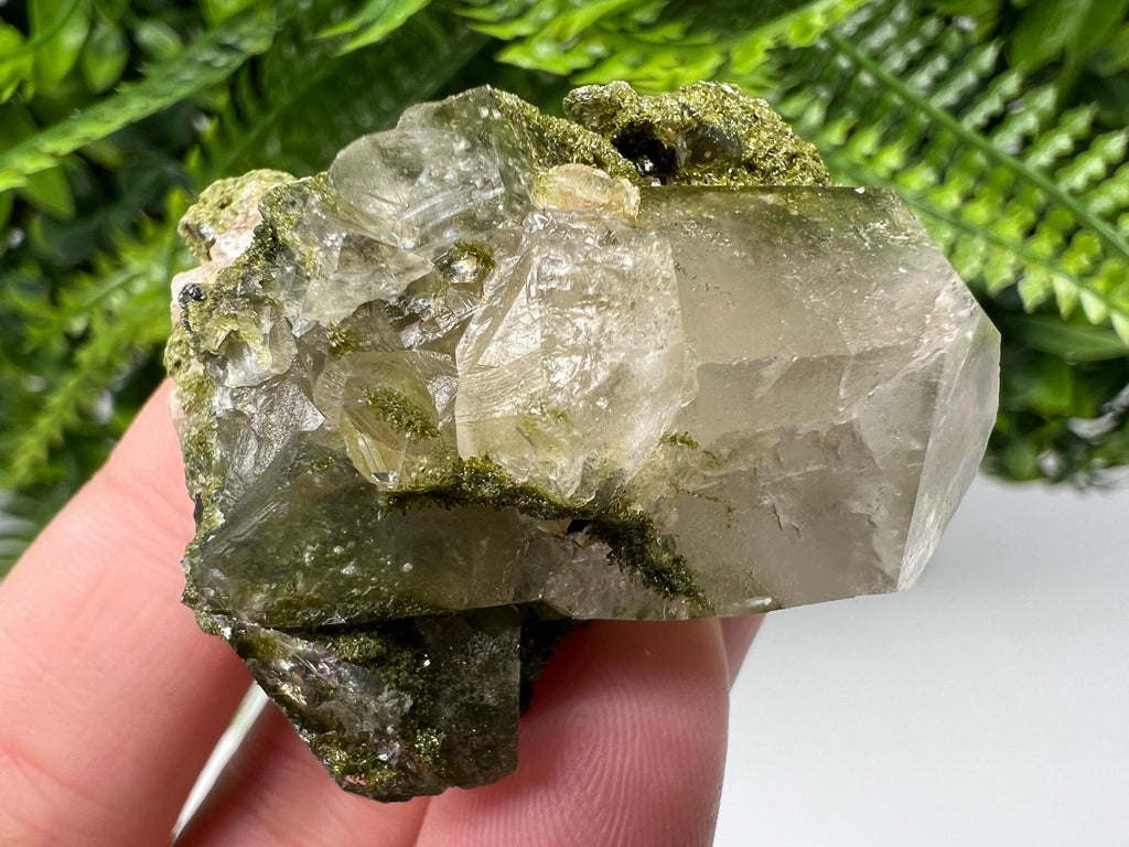 Stunning,Epidote with Quartz from Hakkari Turkey,Rainbow EPIDOTE,Mineral,Collection,Collection’s,GIFT,Epidote Crystal,Epidote from Turkey