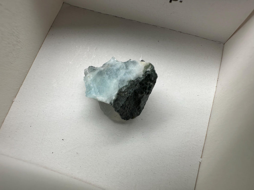 Rare Raw Larimar Specimen: Dominican Republic Crystal BOX 4/4 cm