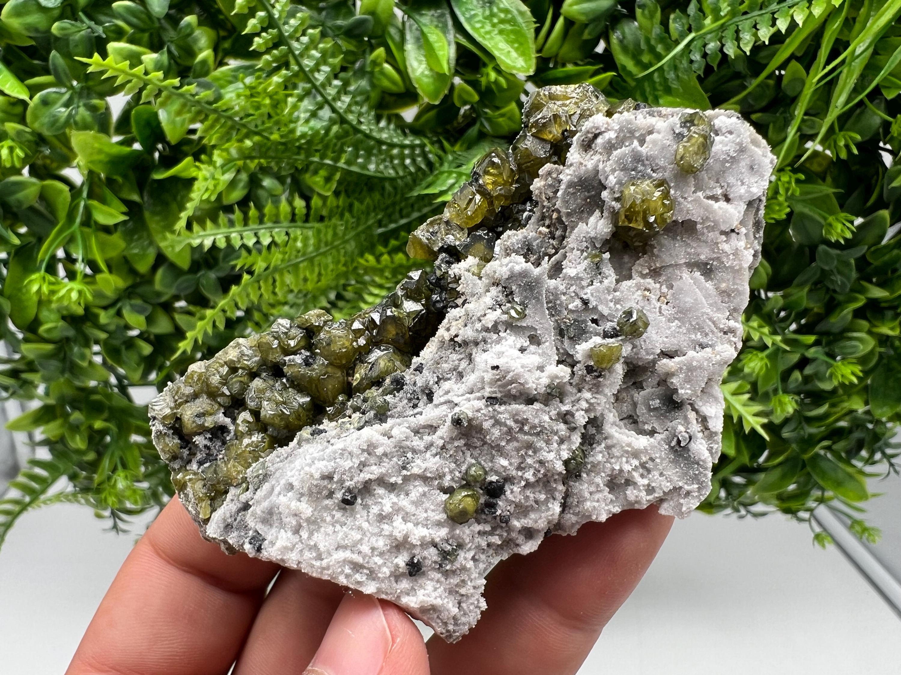 Sphalerite Cleiophane Crystal Specimen: Madan, Bulgaria