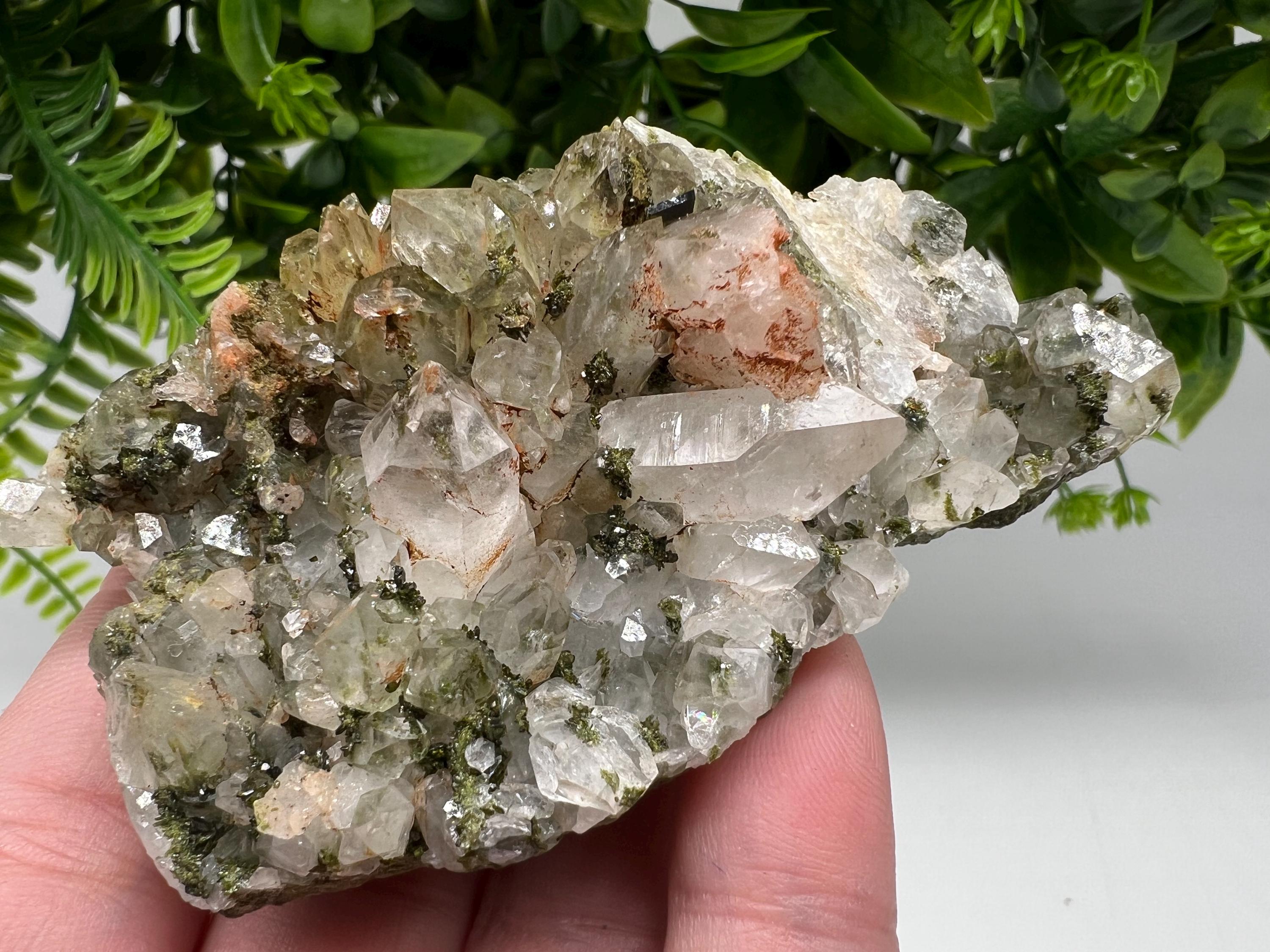Stunning,Epidote with Quartz from Hakkari Turkey,Rainbow EPIDOTE,Mineral,Collection,Collection’s,GIFT,Epidote Crystal,Epidote from Turkey