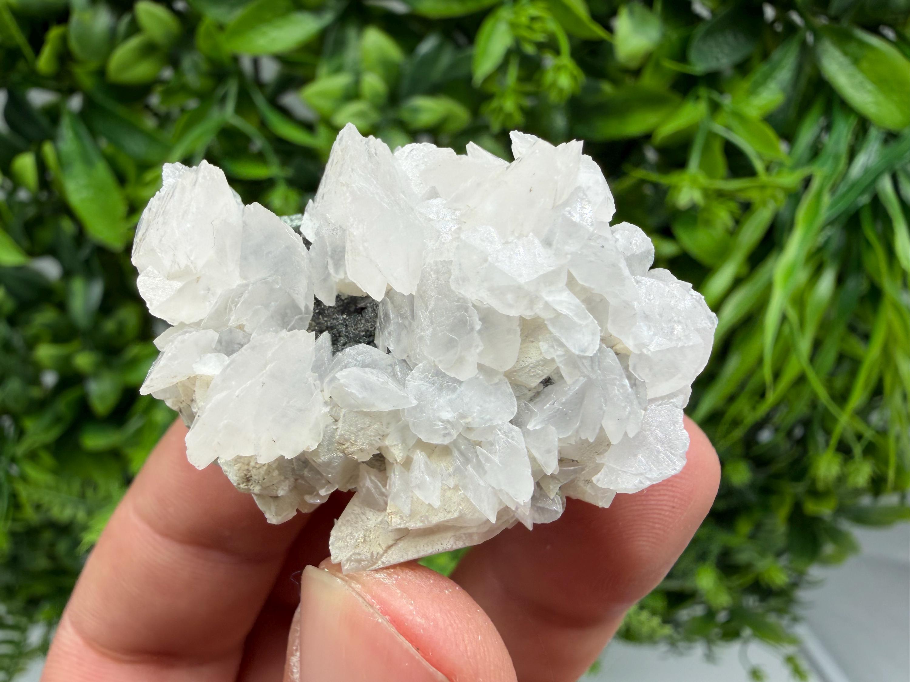 Wonderful Calcite,Quartz on Chlorite matrix,from Borieva mine,Madan,Bulgaria,natural collection mineral specimen,rare crystal,home decor