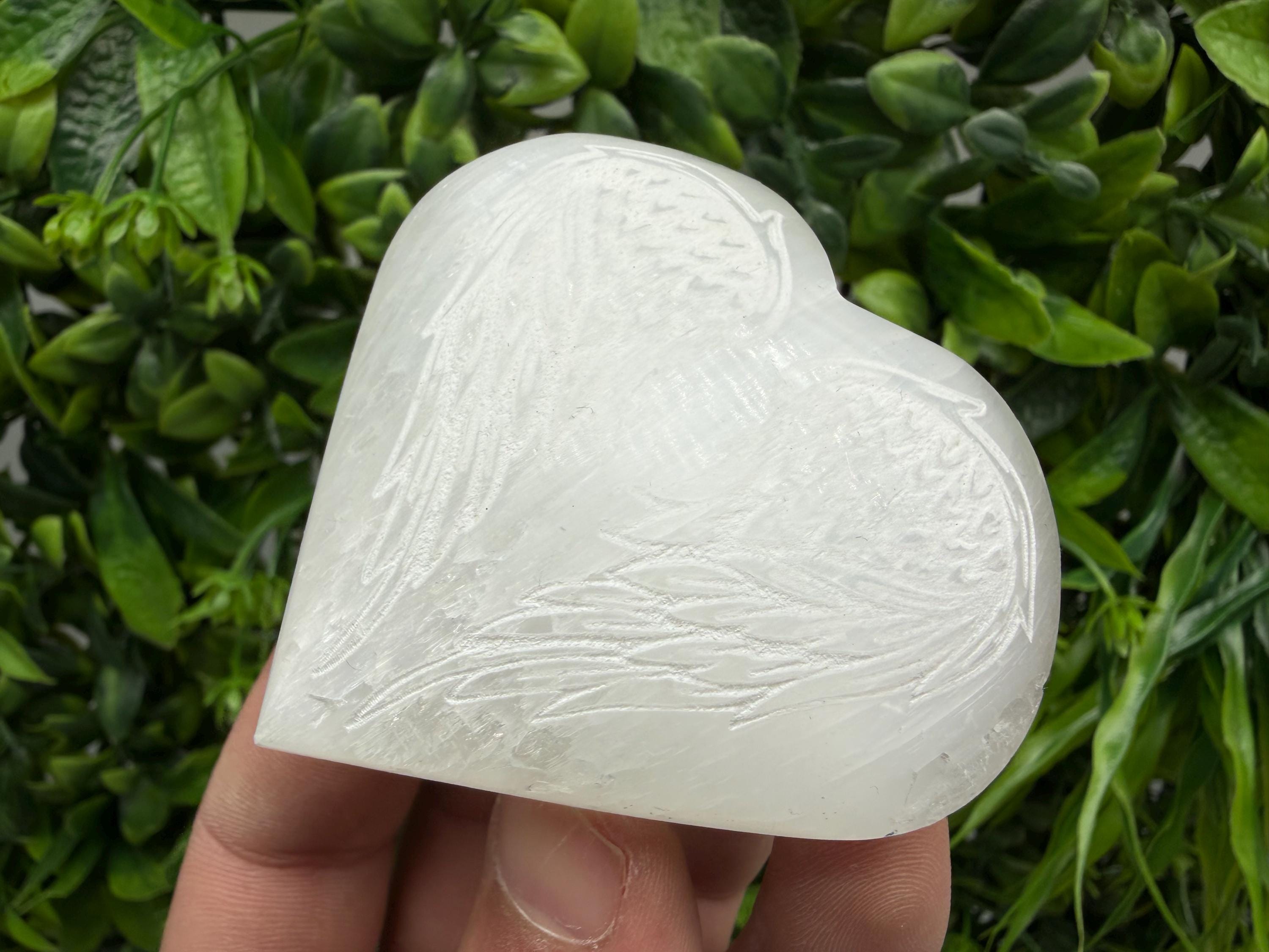 Selenite Heart Charging Plate with Angel Wings – Crystal Cleansing Dish, Spiritual Decor