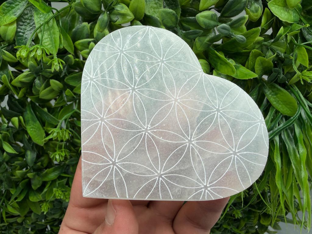 Selenite Heart with Flower of Life Selenite Charging Plate Crystal Charging Dish Sacred Geometry Crystal Reiki Healing Spiritual Altar Decor