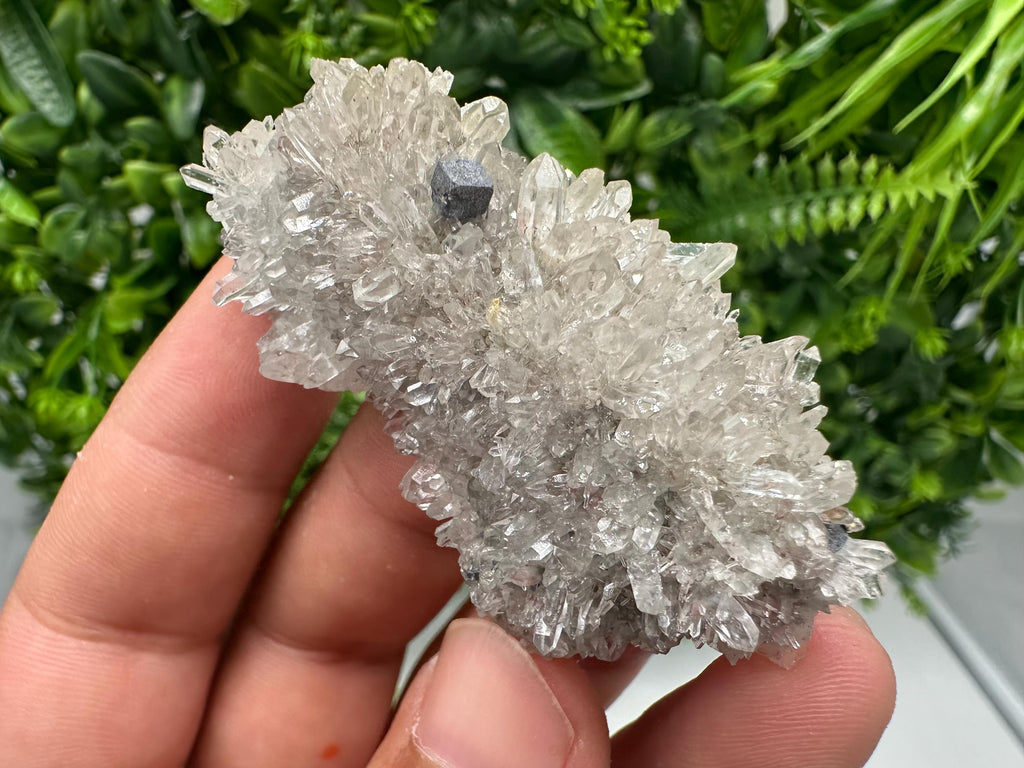 Stunning Quartz whit Hematite,Iron oxide from 9th September mine,natural,collectible mineral specimen,home decor stone,gift,crystal,collecti