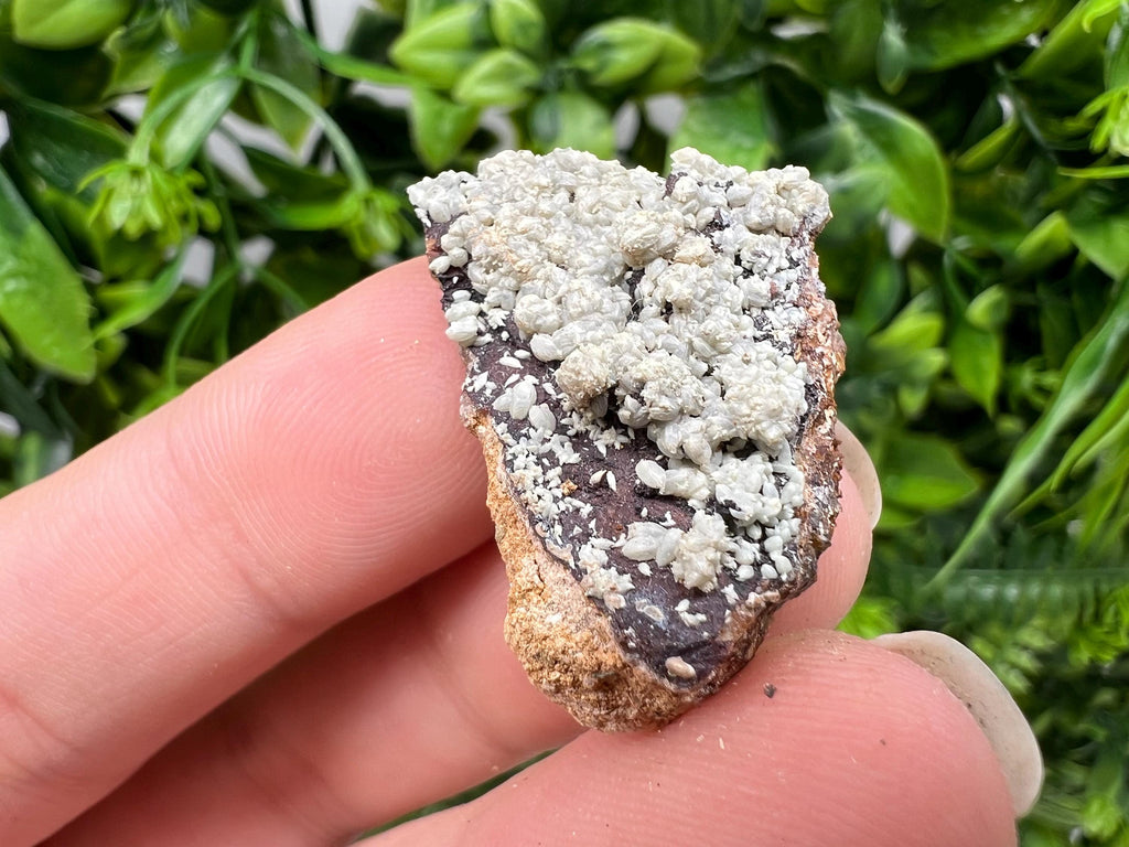 Rare Green/Yellow Pyromorphite and Hematite,on Quartz,from Bulgaria,Madjarovo mine, Natural Mineral ,Healing stone ,top collection,rock
