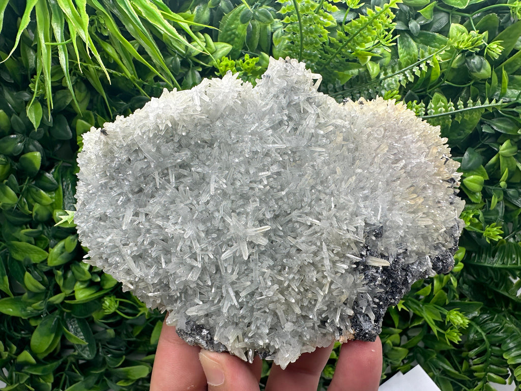 Chlorite Quartz with Hematite: Borieva Mine Crystal Decor (18/9/7 cm)