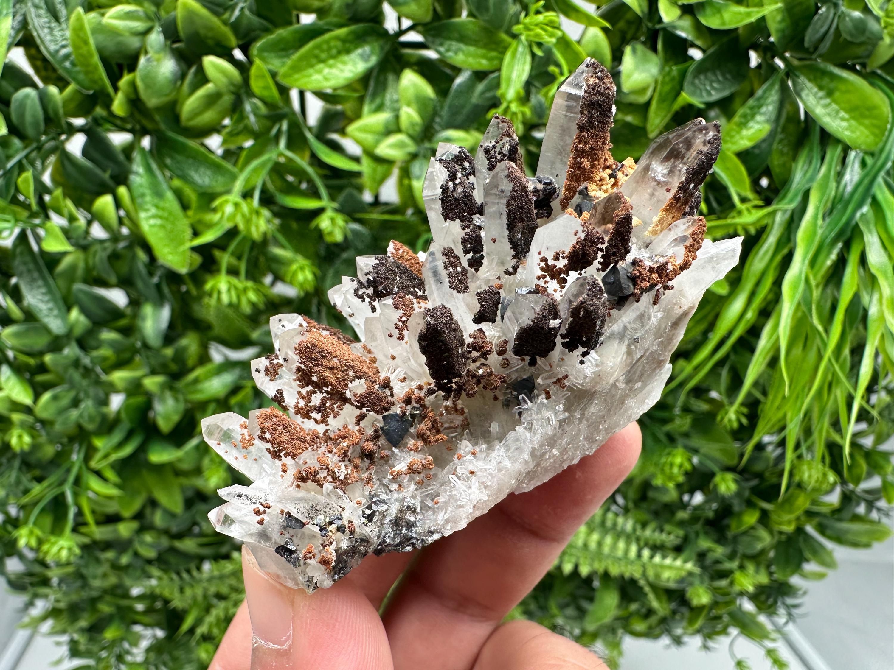 Wonderful Sphalerite Chalcopyrite on  Quartz whit Hematite feom 9 th September mine,Bulgaria,natural,collection mineral specimen,gift