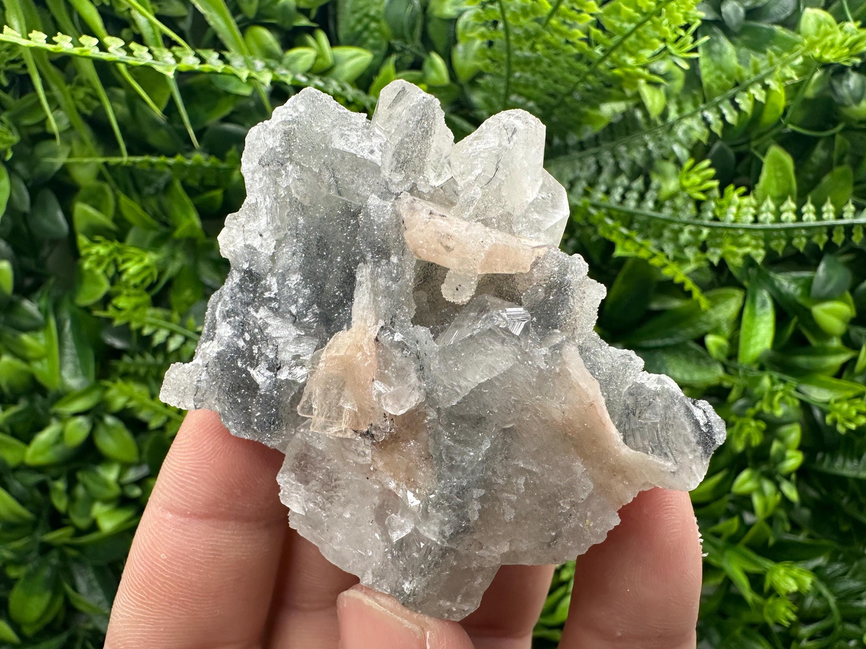 Apophyllite Stilbite on Chalcedony, India Mineral Specimen (6.5/6.5/3.5cm)