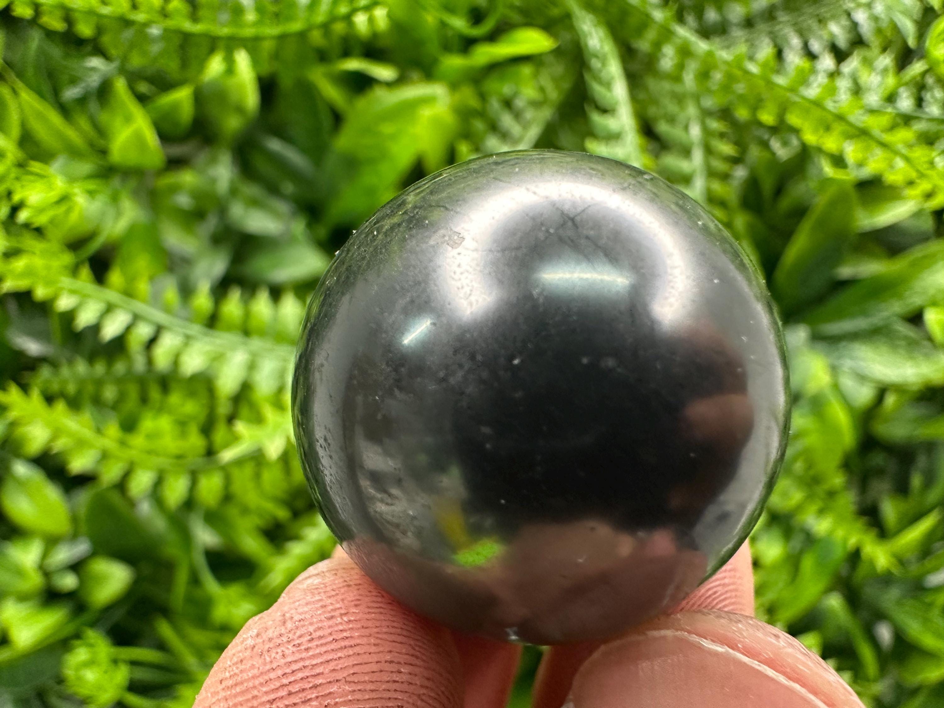 Shungite Sphere 3cm: Polished EMF Protection Crystal