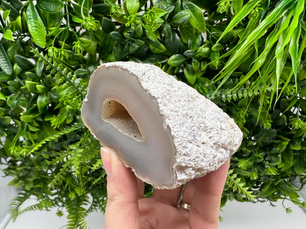 Natural Agate Geode: Blue Quartz Crystal Druzy