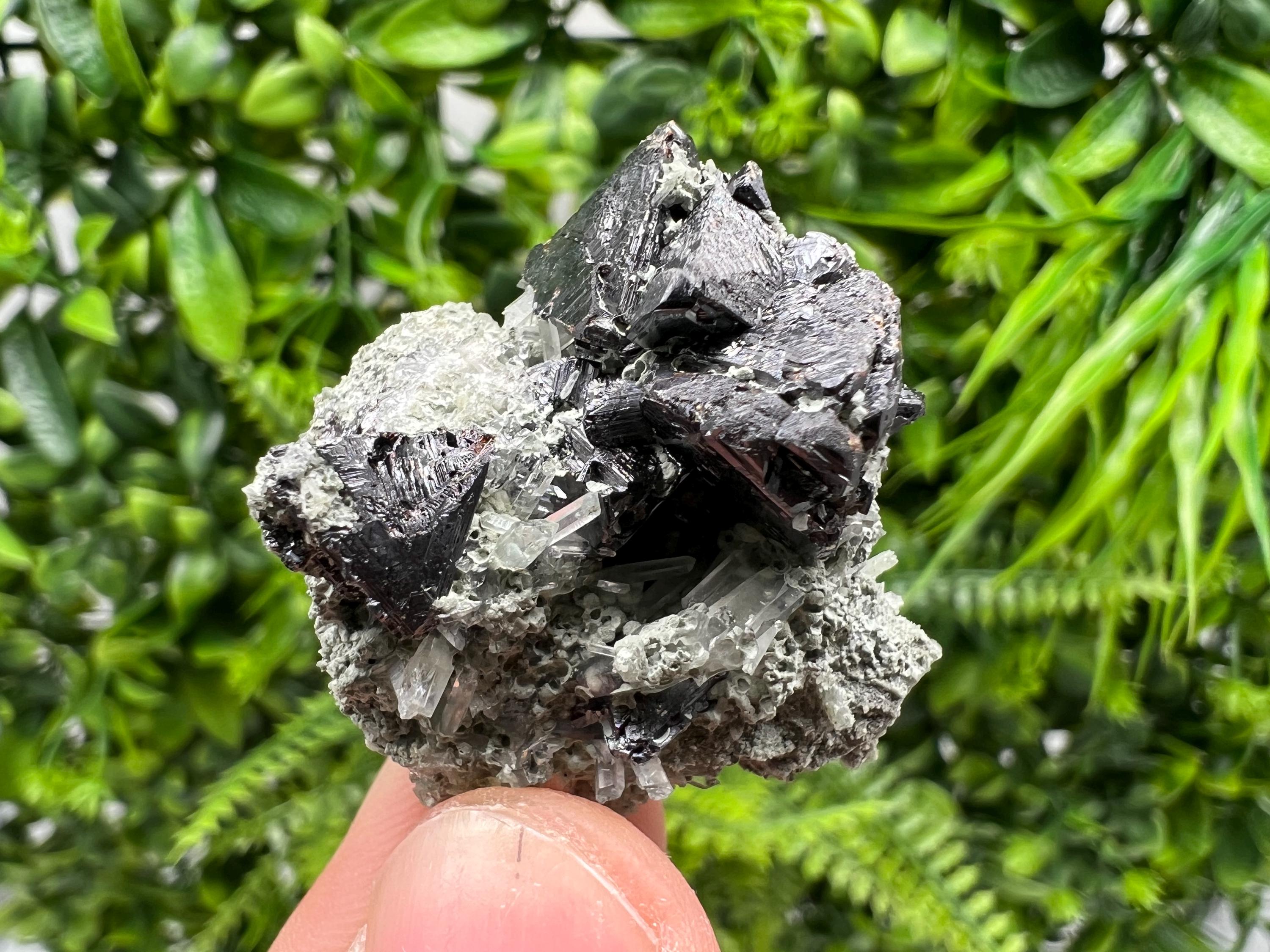 Aesthetic bigger Sphalerite whit Chlorite from Borieva mine Madan Bulgaria natural minerals souvenir crystal gift home decor stone rock