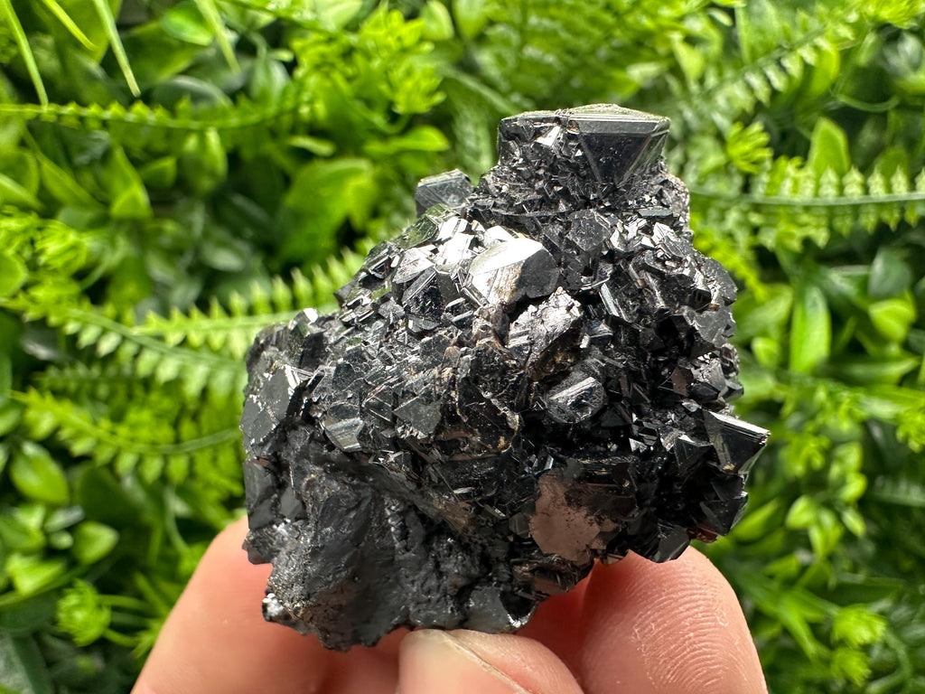 Borieva Sphalerite Cluster, Natural Mineral Specimen (5/4/4cm)