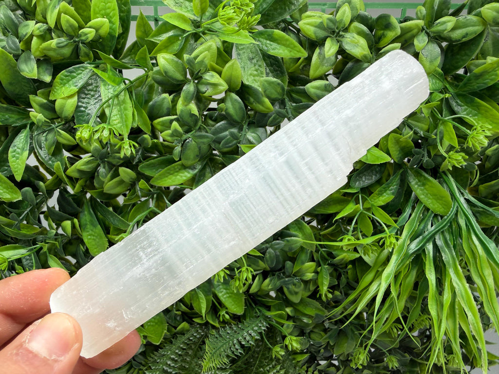 Large Raw Selenite Wand: Crystal Healing & Charging (15cm)
