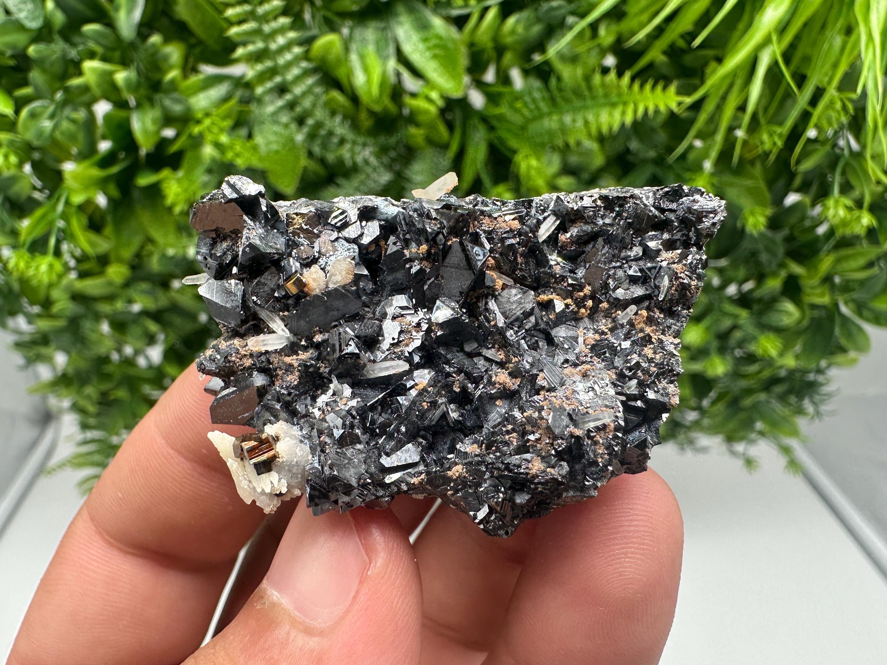 Aesthetic Sphalerite whit Calcite,Pyrite from 9th September mine,Madan,Bulgaria,natural,collection mineral specimen,Home decor stone,gift