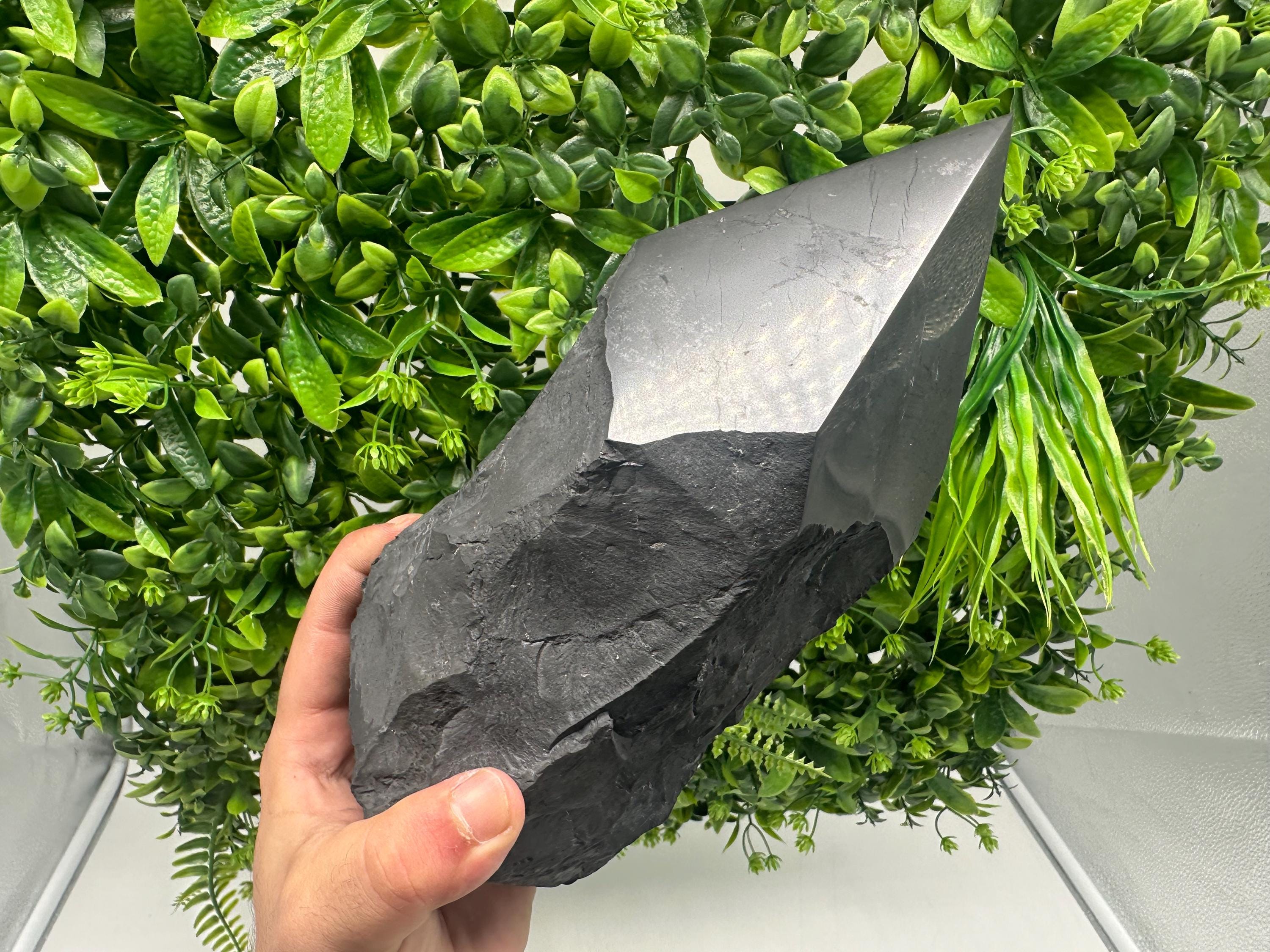 Large Shungite EMF Neutralizer Tower: Crystal Energy Protection Decor (20cm, 1500g)